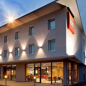 Ibis Clermont Ferrand Nord Riom